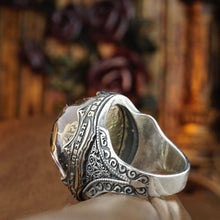 Görseli Galeri görüntüleyiciye yükleyin, Dome Hand Carved Ring
