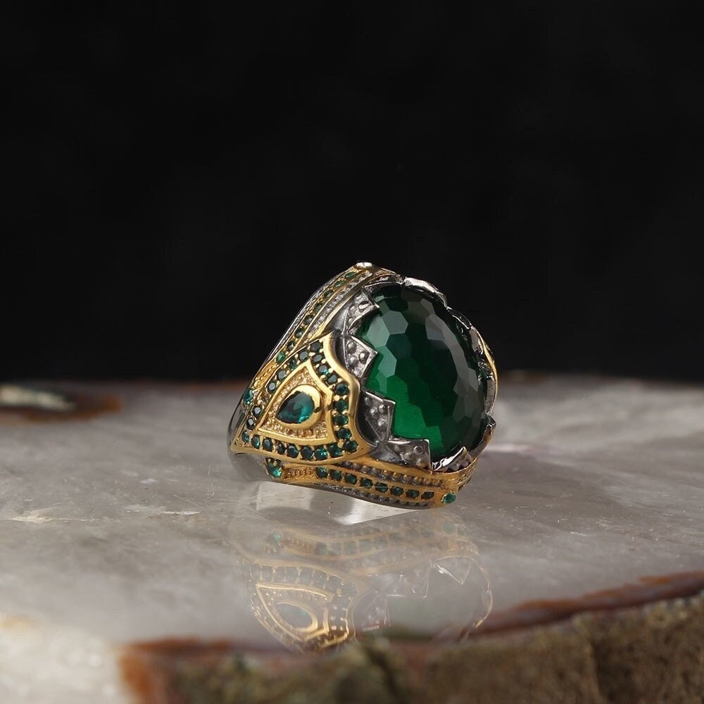 Elegant Green Zircon Ring