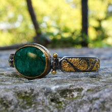 Görseli Galeri görüntüleyiciye yükleyin, Emerald Gemstone Sterling Silver Bracelet
