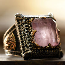 Görseli Galeri görüntüleyiciye yükleyin, Square Pink Paraiba Tourmaline Silver Ring
