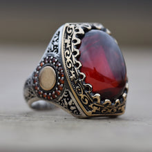 Görseli Galeri görüntüleyiciye yükleyin, Handmade Red Amber Gemstone Ring
