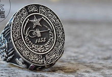 Görseli Galeri görüntüleyiciye yükleyin, Istanbul Mosque Engraved Sterling Silver Ring
