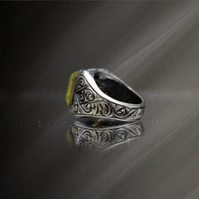 Görseli Galeri görüntüleyiciye yükleyin, Hand Engraved Original Yellow Amber Silver Ring
