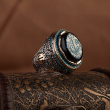 Görseli Galeri görüntüleyiciye yükleyin, Calligraphy Black Amber With Turquoise Silver Ring
