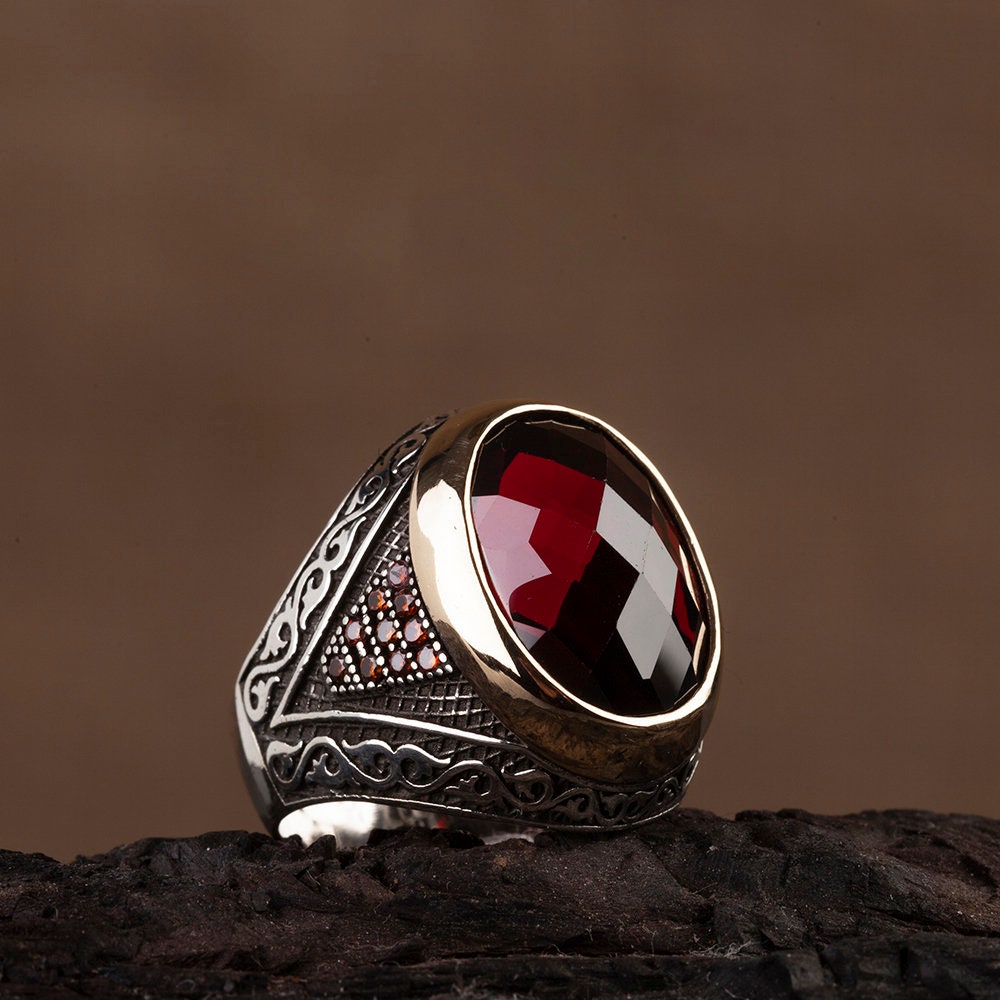 Engraved Red Zircon Silver Ring