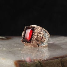 Görseli Galeri görüntüleyiciye yükleyin, Red Zircon Handmade Silver Ring
