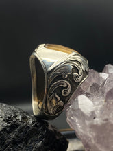 Görseli Galeri görüntüleyiciye yükleyin, Natural Brown Zircon Silver Ring
