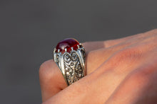 Görseli Galeri görüntüleyiciye yükleyin, Ruby Stone Ring For Men, Natural Stone Ring
