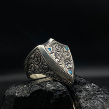 Görseli Galeri görüntüleyiciye yükleyin, Baroque Style Turquoise Stoned Silver Ring
