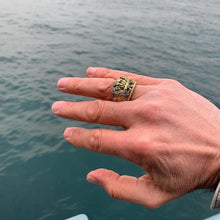 Görseli Galeri görüntüleyiciye yükleyin, Unique Double Headed Eagle Silver Ring
