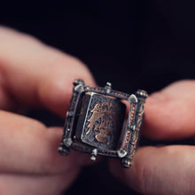 Görseli Galeri görüntüleyiciye yükleyin, Double Faced Double Headed Eagle Silver Ring
