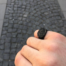 Görseli Galeri görüntüleyiciye yükleyin, Black Zircon Handmade Silver Ring
