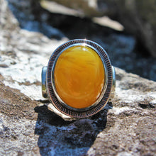 Görseli Galeri görüntüleyiciye yükleyin, Yellow Amber Stone Ring
