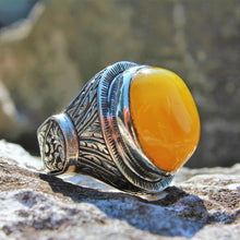 Görseli Galeri görüntüleyiciye yükleyin, Yellow Amber Stone Ring
