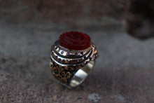 Görseli Galeri görüntüleyiciye yükleyin, Red Amber Calligraphy Silver Ring
