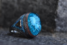 Görseli Galeri görüntüleyiciye yükleyin, Large Stone Horse Sterling Silver Ring
