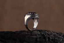 Görseli Galeri görüntüleyiciye yükleyin, Customizable Mens Blue Silver Ring
