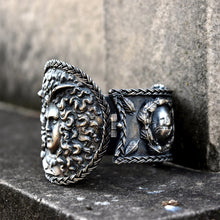 Görseli Galeri görüntüleyiciye yükleyin, Medusa Bracelet For Women
