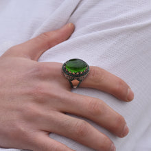 Görseli Galeri görüntüleyiciye yükleyin, Chic Green Amber Ring Men
