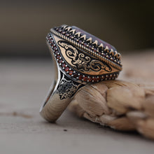 Görseli Galeri görüntüleyiciye yükleyin, Stylish Red Zircon Ring Men
