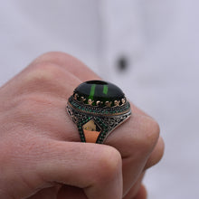 Görseli Galeri görüntüleyiciye yükleyin, Chic Green Amber Ring Men
