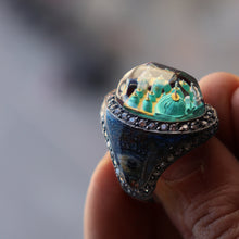 Görseli Galeri görüntüleyiciye yükleyin, Unique Gemstone Handcarved Ring
