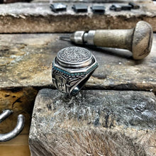 Görseli Galeri görüntüleyiciye yükleyin, Engraved Turkish &quot;Yesevi&quot; Seal Ring Men
