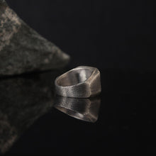 Görseli Galeri görüntüleyiciye yükleyin, Handmade Onestone Vintage Silver Ring
