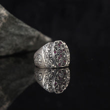 Görseli Galeri görüntüleyiciye yükleyin, Red Zircon Sterling Silver Ring Men
