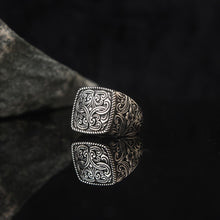 Görseli Galeri görüntüleyiciye yükleyin, Handmade Engraved Sterling Silver Ring
