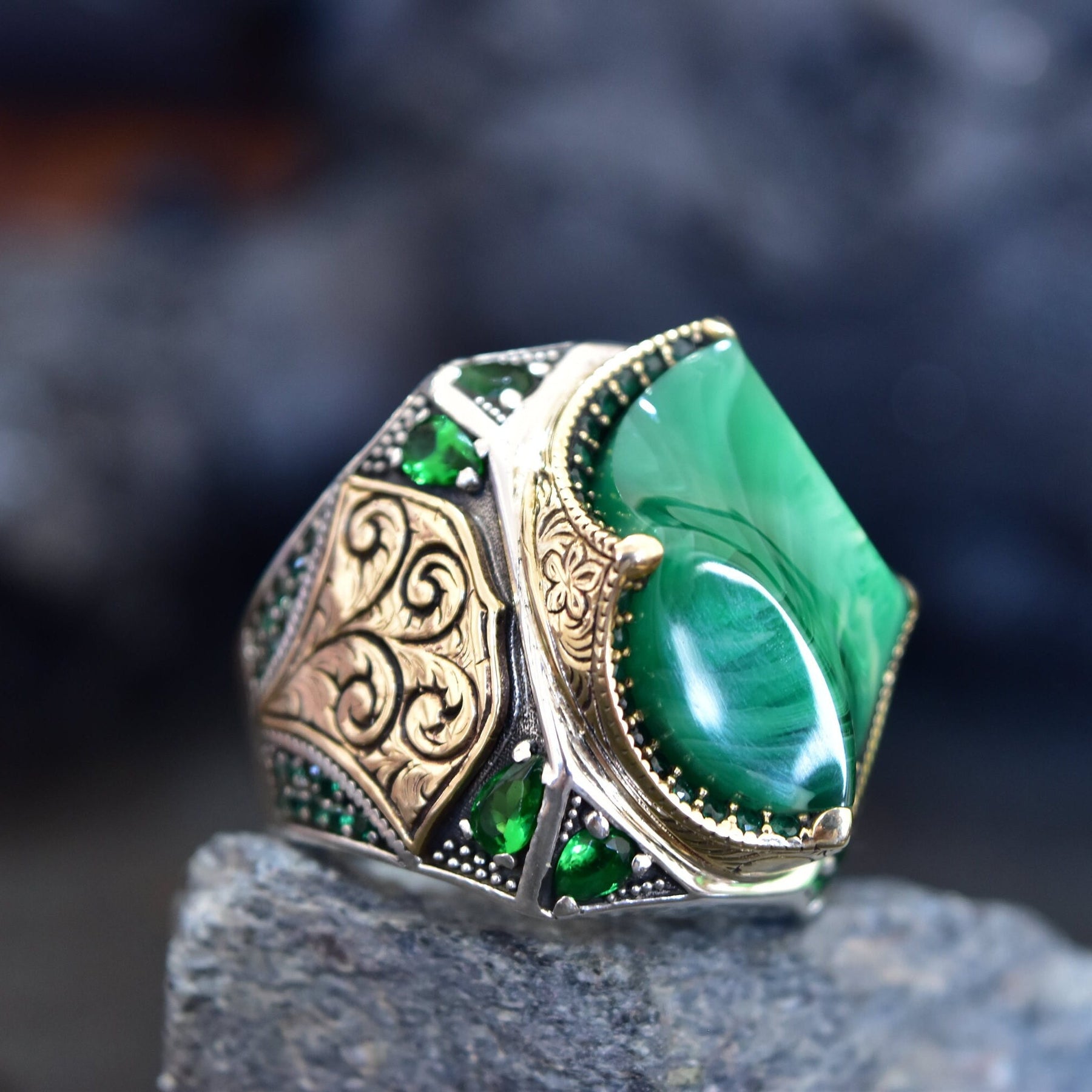 Special Cut Green Amber Silver Ring