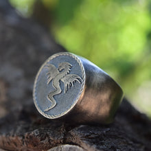 Görseli Galeri görüntüleyiciye yükleyin, Handmade Dragon Oxidized Silver Ring
