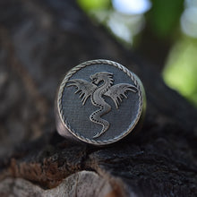 Görseli Galeri görüntüleyiciye yükleyin, Handmade Dragon Oxidized Silver Ring
