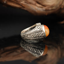 Görseli Galeri görüntüleyiciye yükleyin, Engraved Sterling Silver Agate Ring
