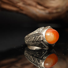 Görseli Galeri görüntüleyiciye yükleyin, Engraved Sterling Silver Agate Ring
