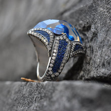 Görseli Galeri görüntüleyiciye yükleyin, Handcarved Dome Quartz Gemstone Ring
