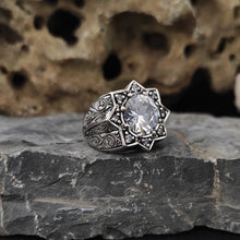 Görseli Galeri görüntüleyiciye yükleyin, Zircon Stone Sterling Silver Ring
