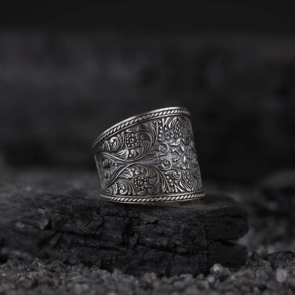 Engraved Silver Band Ring