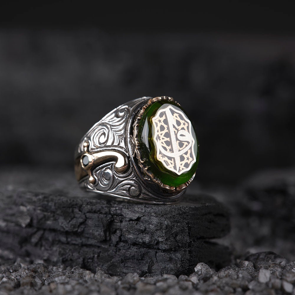 Calligraphic Green Amber Silver Ring